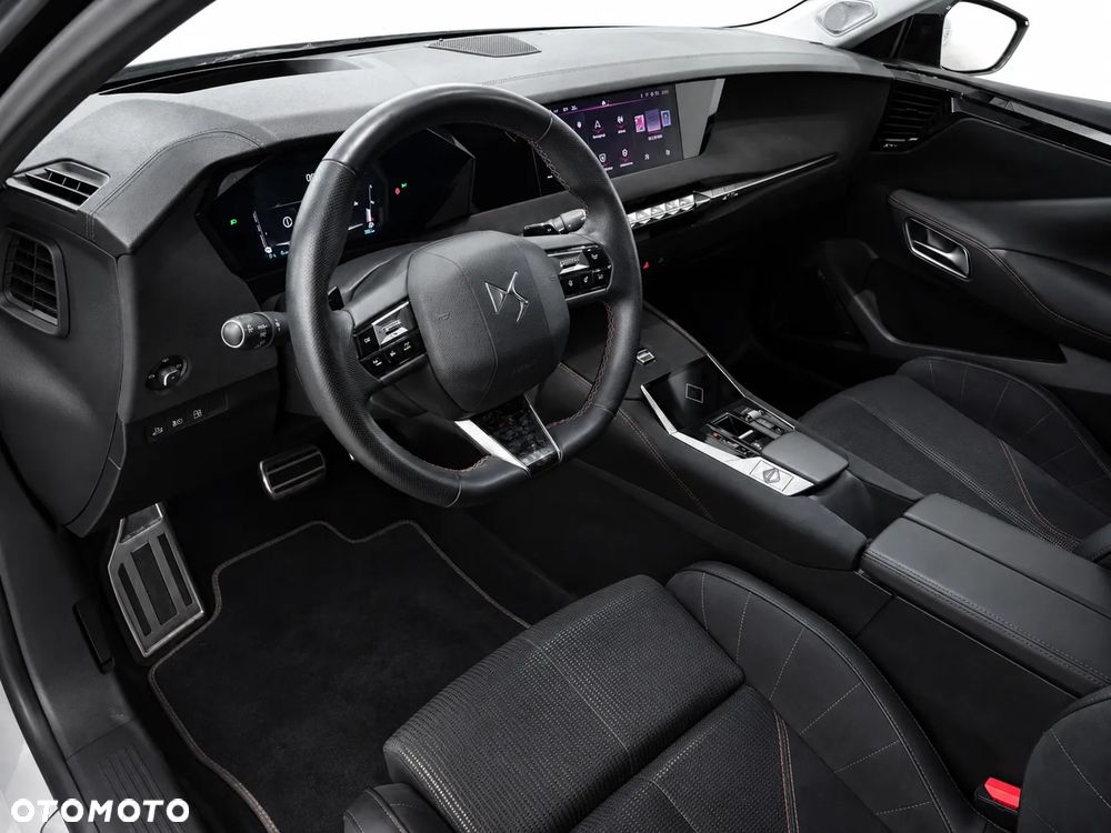 DS Automobiles DS 4 1.6 E-Tense Performance Line + - 7