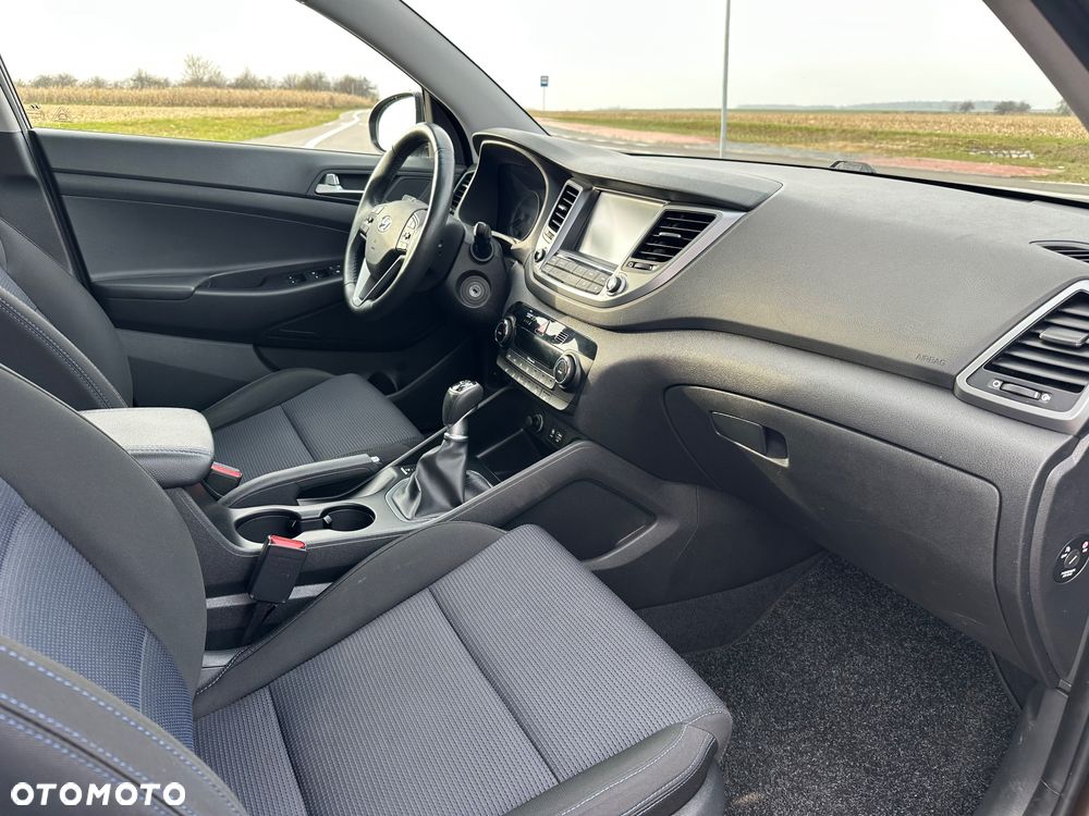 Hyundai Tucson blue 1.7 CRDi 2WD Passion - 9