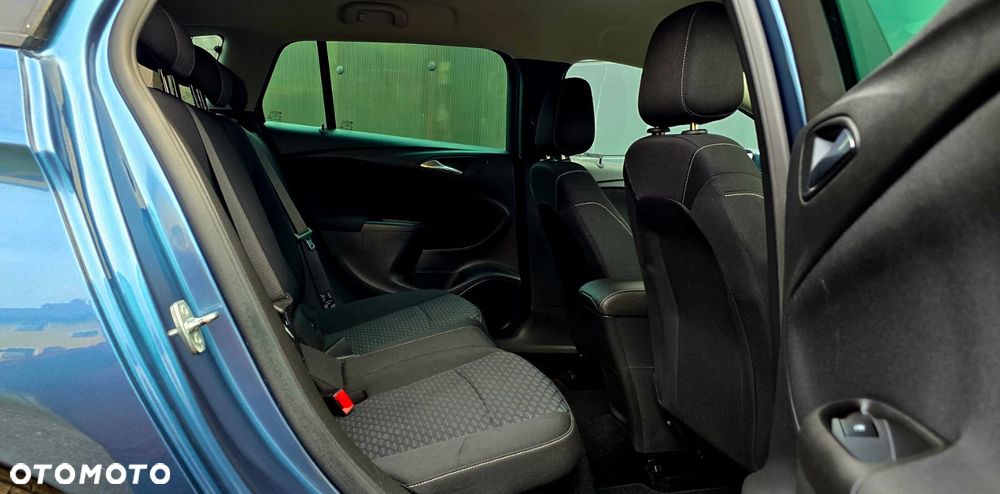 Opel Astra 1.6 D (CDTI) Start/Stop Innovation - 11