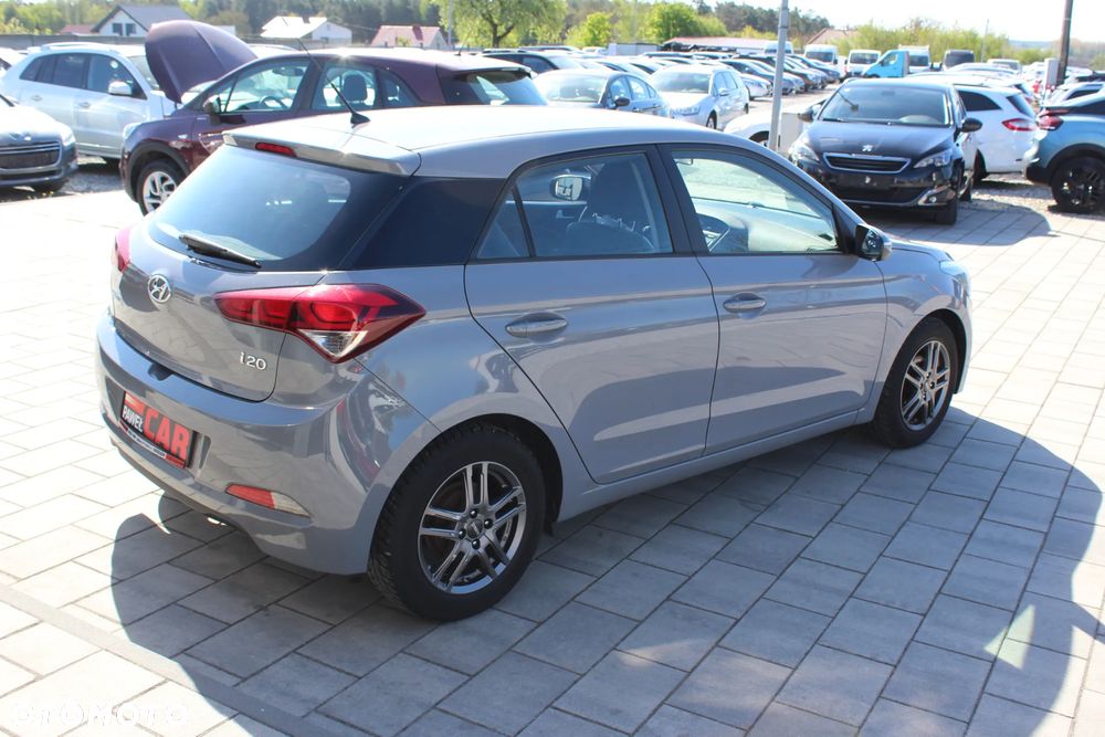 Hyundai i20 blue 1.2 Classic - 6