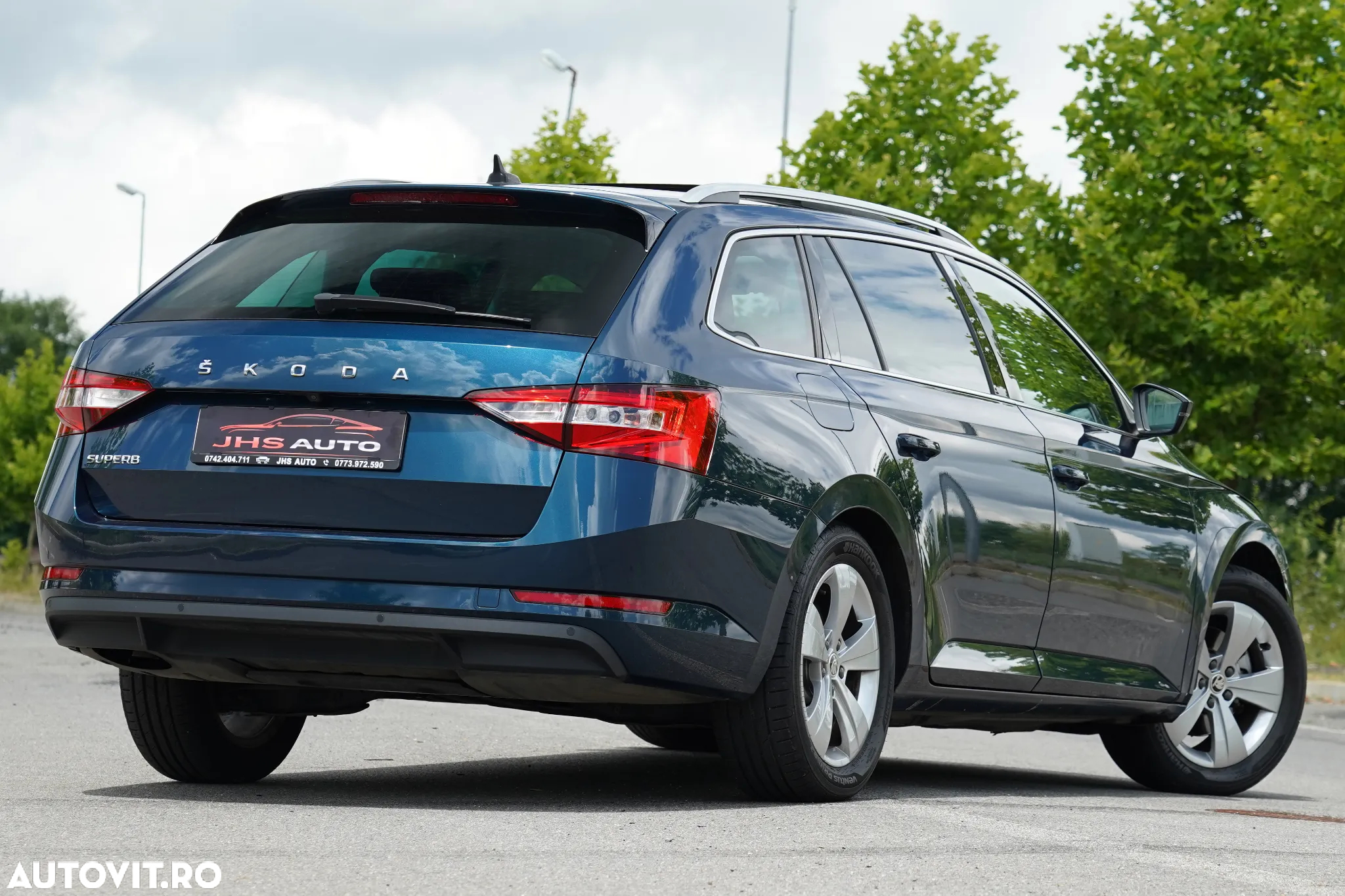 Skoda Superb Combi 2.0 TDI DSG Style - 4