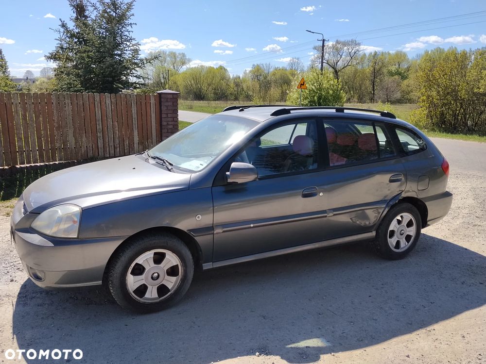 Kia Rio 1.5 GLX - 4