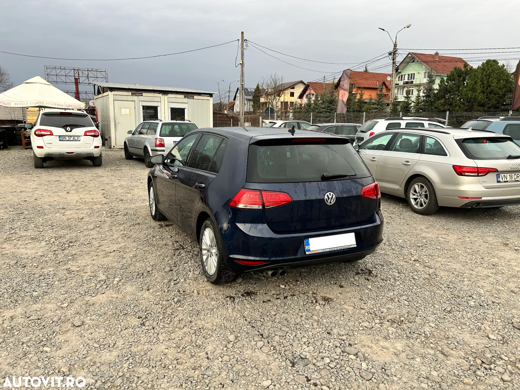 Volkswagen Golf 2.0 TDI BMT Comfortline - 3