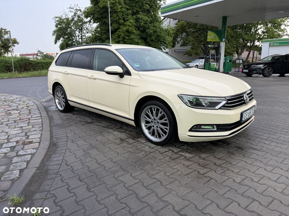 Volkswagen Passat - 2