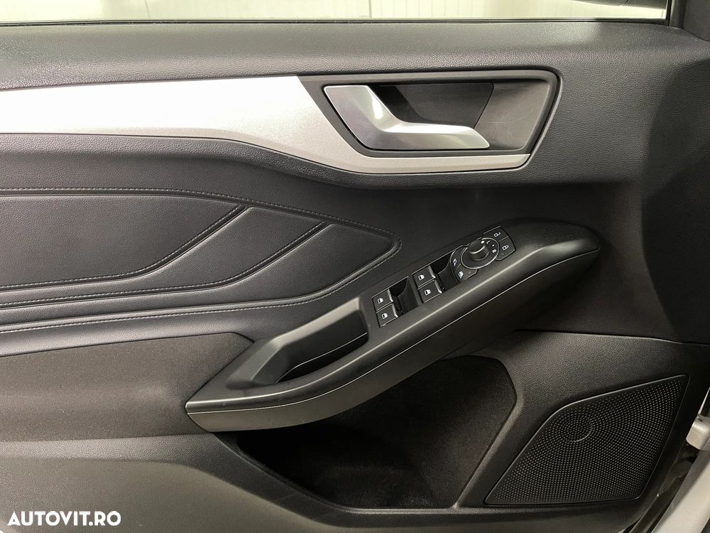 Ford Focus 1.0 EcoBoost Connected - 24