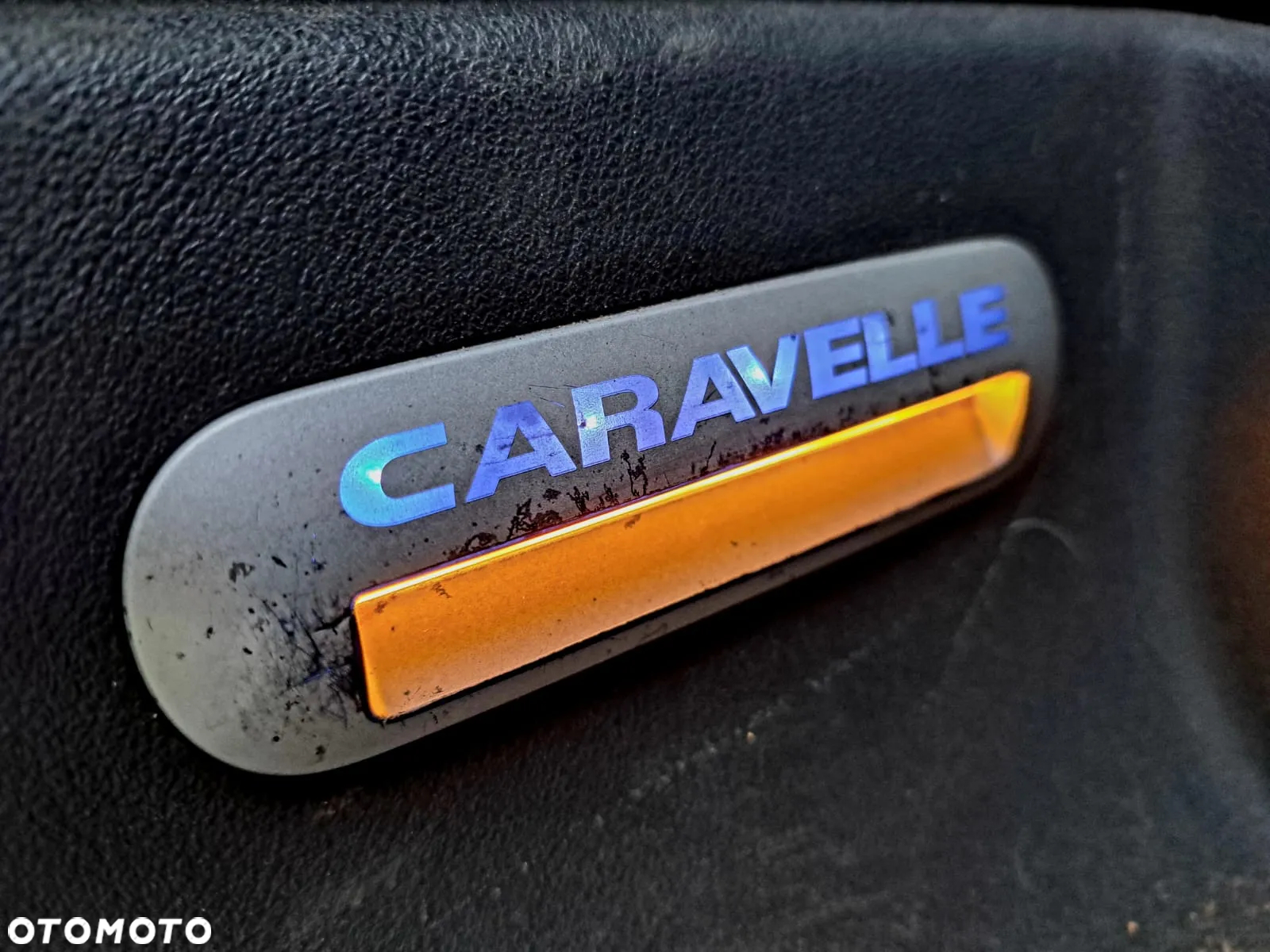 Volkswagen Caravelle - 15