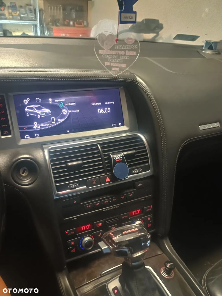 Audi Q7 - 10