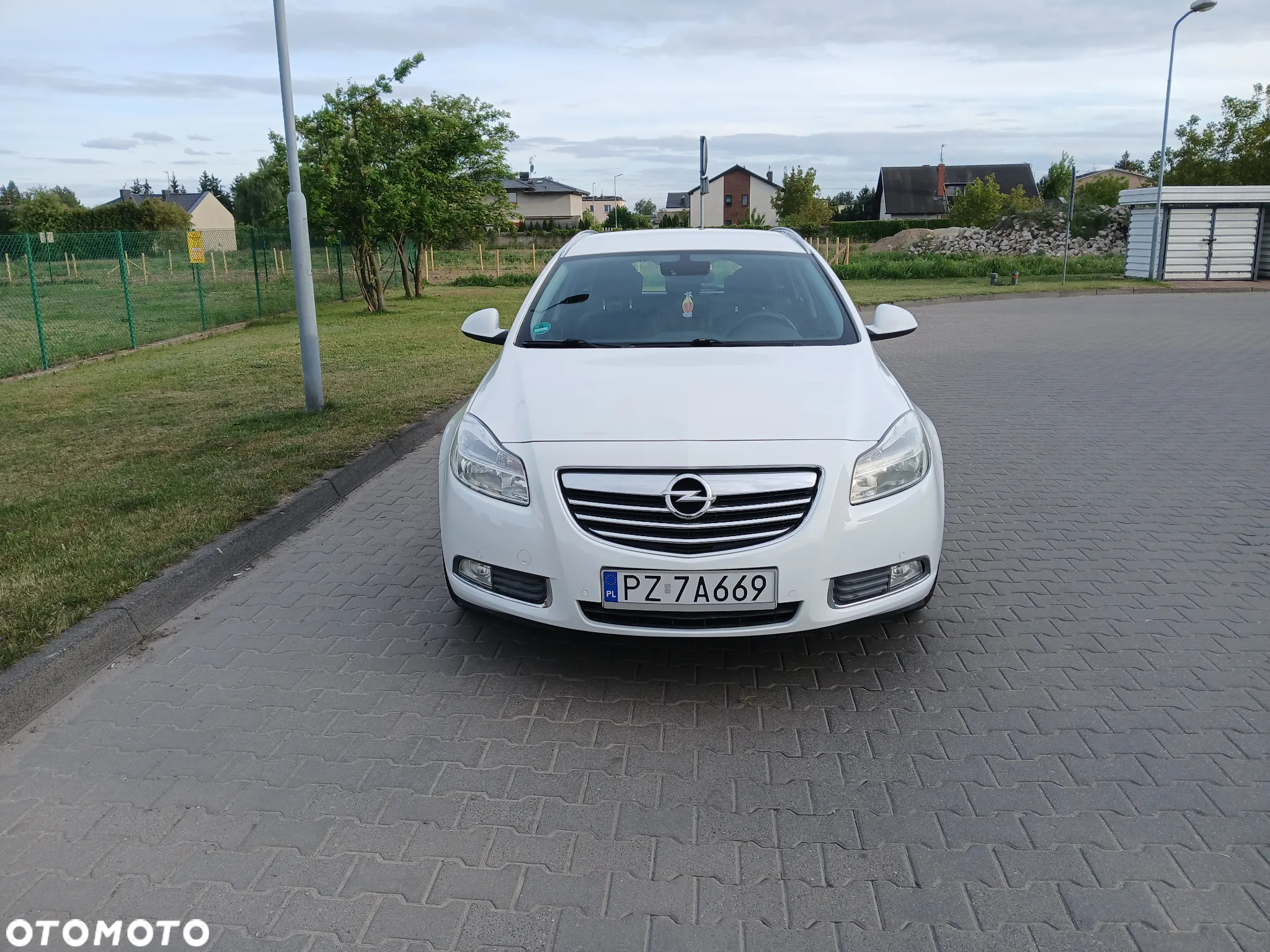 Opel Insignia 1.6 Turbo Sports Tourer Cosmo - 11