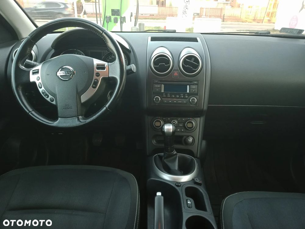 Nissan Qashqai - 11