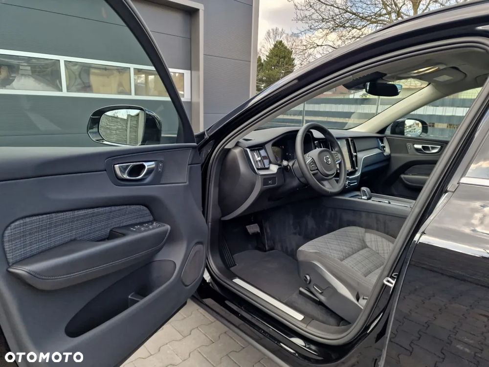 Volvo XC 60 B4 D AWD Core - 16