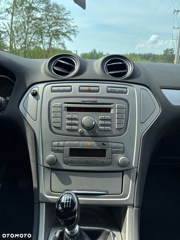 Ford Mondeo - 17