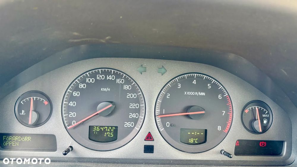 Volvo V70 Cross Country 2.4 AWD - 13
