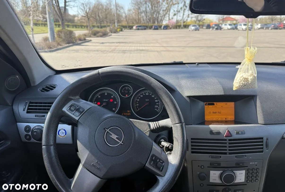 Opel Astra III 1.9 CDTI - 2