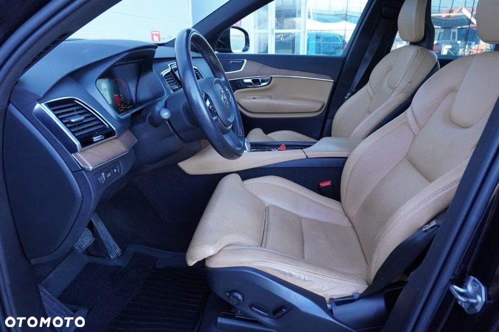 Volvo XC 90 T8 AWD Twin Engine Geartronic Inscription - 16