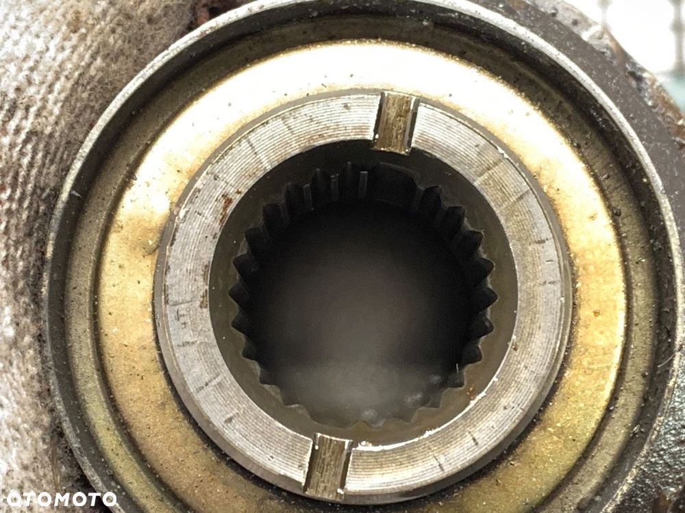 PÓŁOŚ PRAWY PRZÓD  HYUNDAI TUCSON (JM) 2004 - 2022 2.0 CRDi 83 kW [113 KM] olej napędowy 2004 - - 5