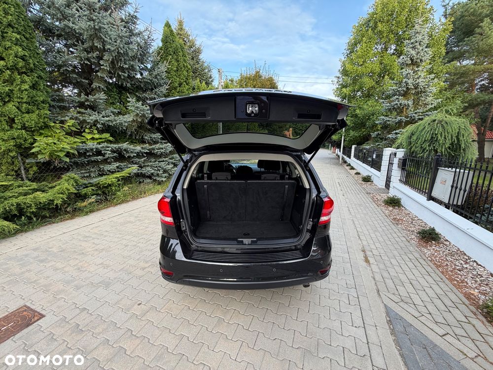 Fiat Freemont 2.0 Multijet 16V DPF Automatik Allrad Black Code - 17