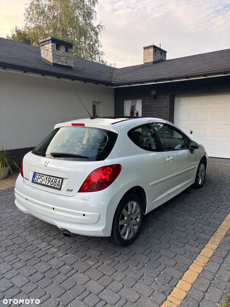 Peugeot 207 - 6