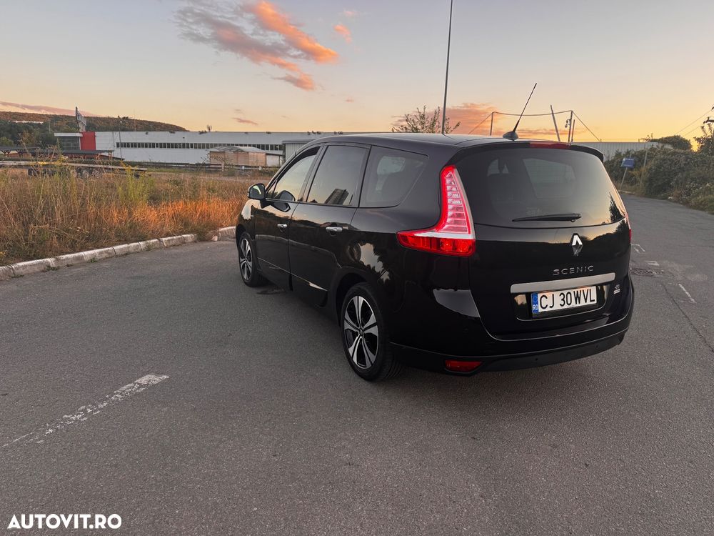 Renault Scenic - 8
