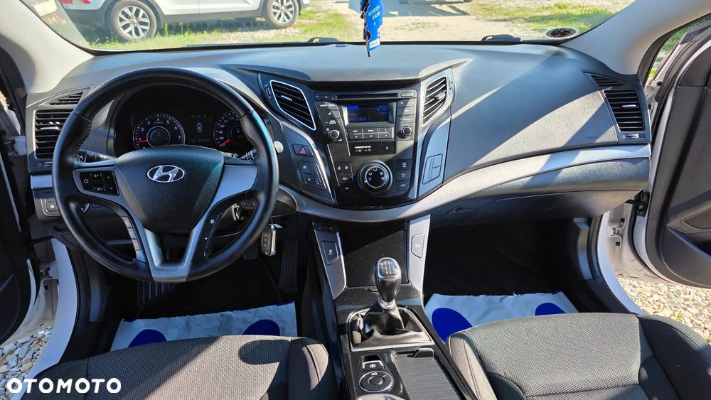 Hyundai i40 i40cw 1.6 Fifa World Cup Edition - 12