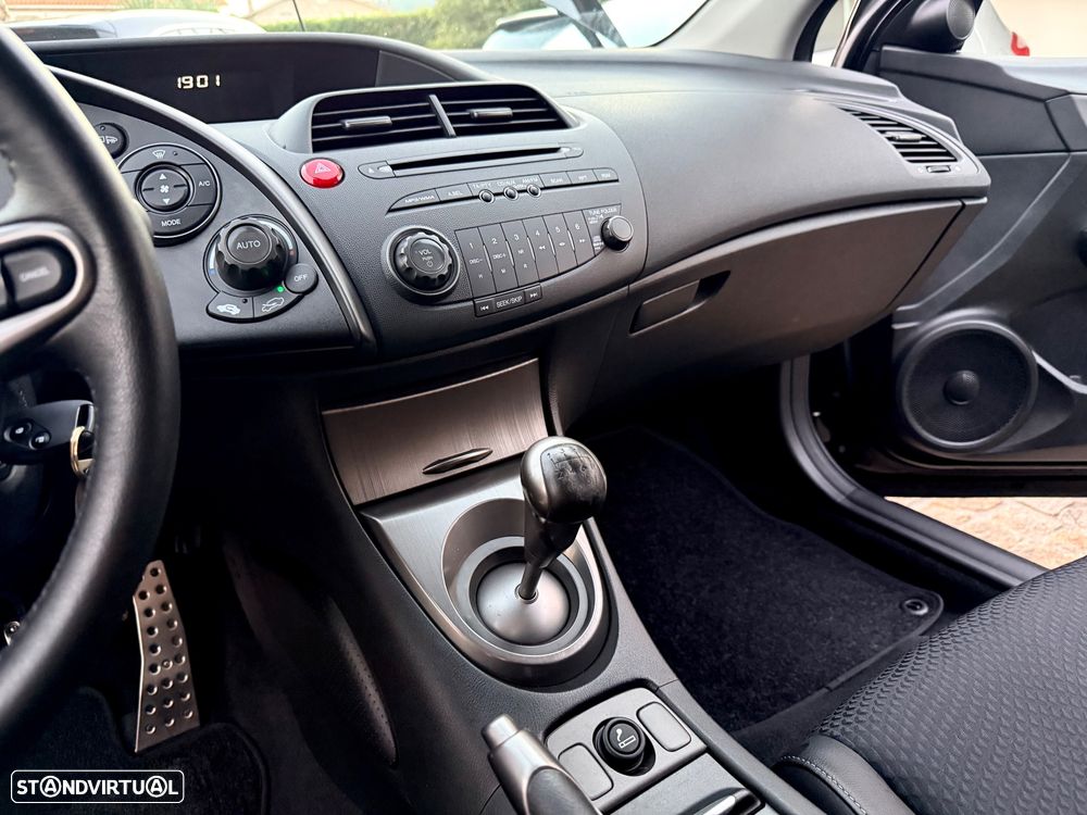 Honda Civic 1.4 i-VTEC Elegance - 48