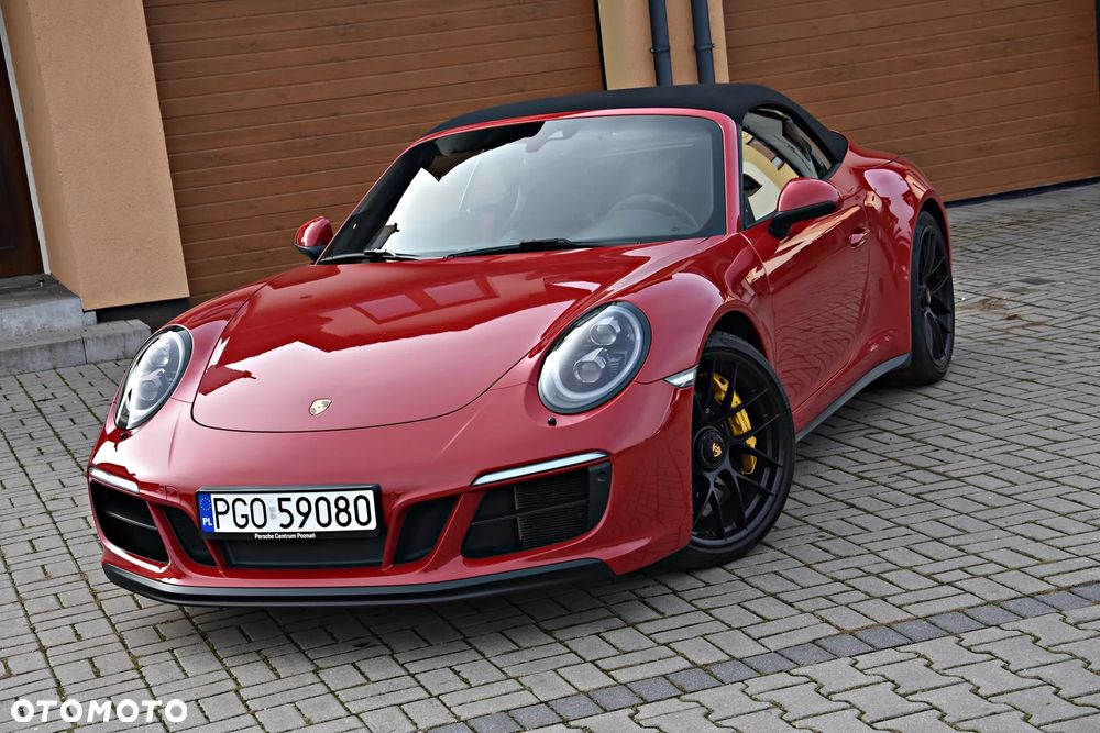 Porsche Carrera GT - 12