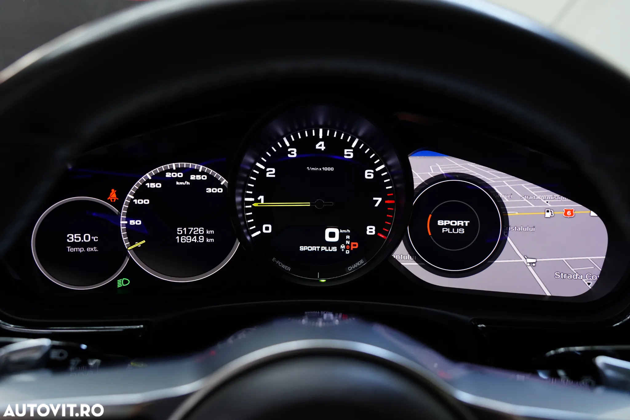Porsche Panamera 4 E-Hybrid - 24