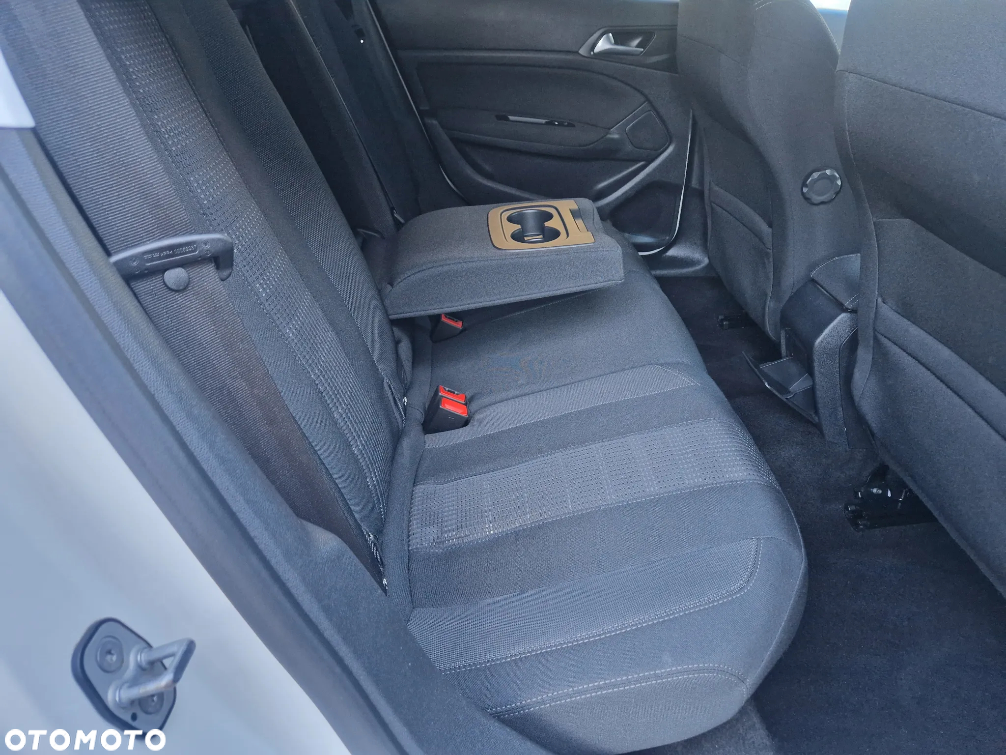 Peugeot 308 SW BlueHDi 120 Stop & Start Allure - 36