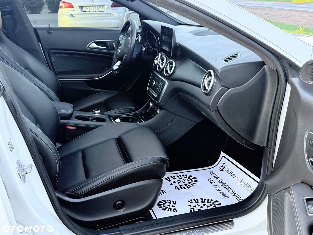 Mercedes-Benz CLA - 11