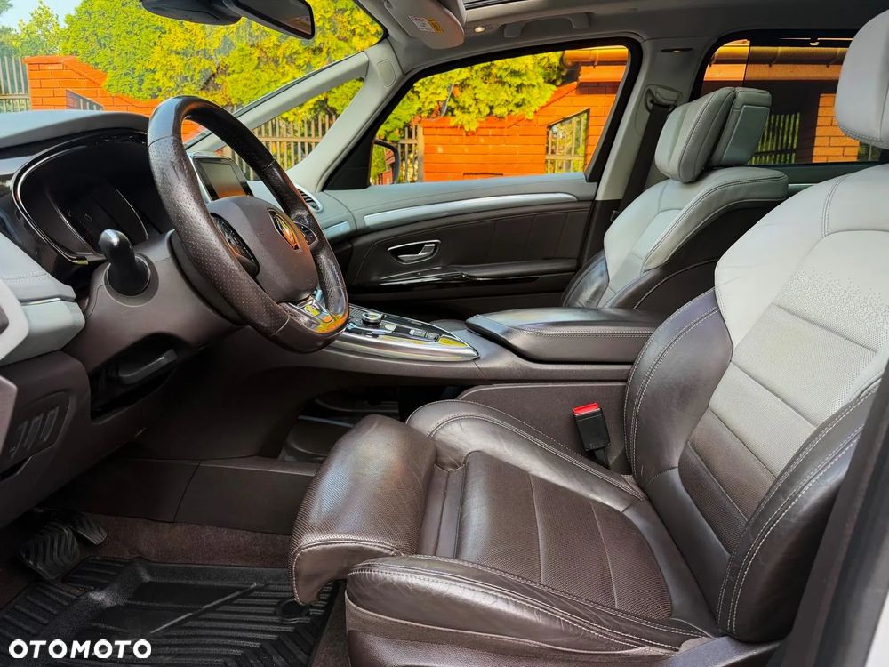Renault Espace 1.6 dCi Energy Initiale Paris EDC - 15