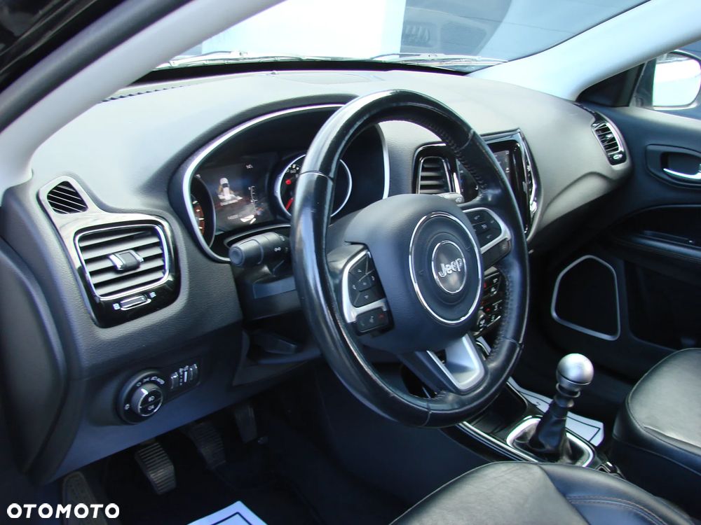 Jeep Compass - 17