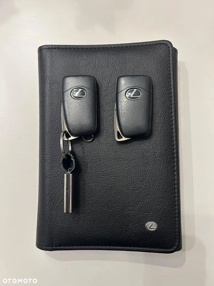 Lexus IS 200t / 300 Elegance - 8