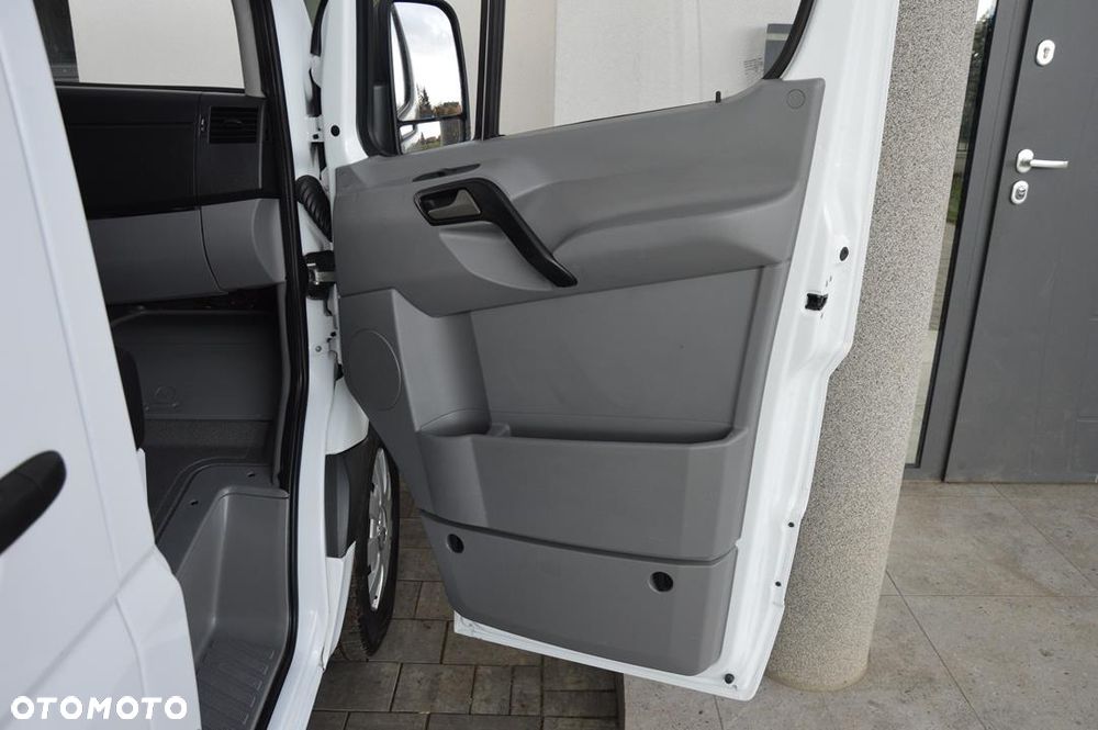 Mercedes-Benz Sprinter - 22