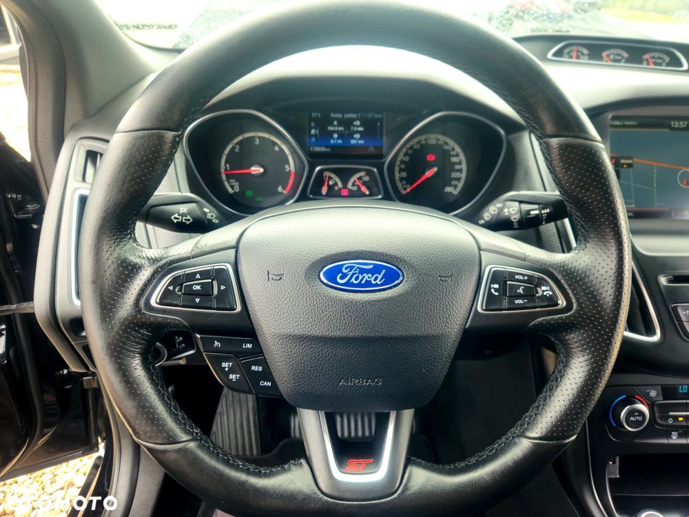 Ford Focus 2.0 TDCi ST - 34