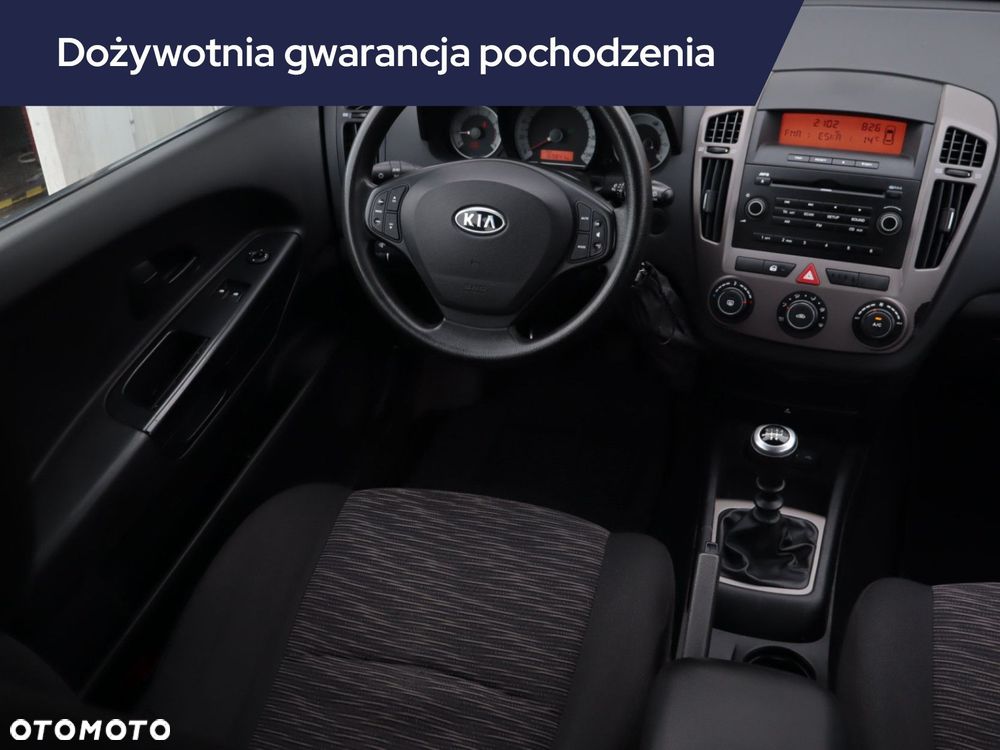 Kia Ceed - 9
