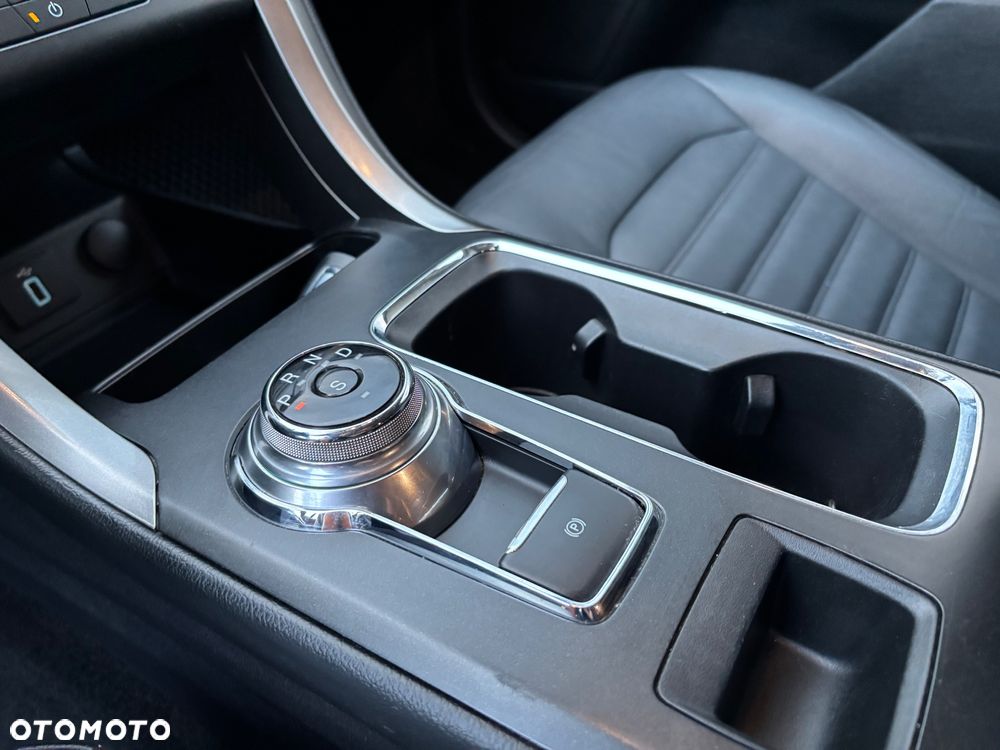 Ford Fusion 2.0 EcoBoost Titanium - 31