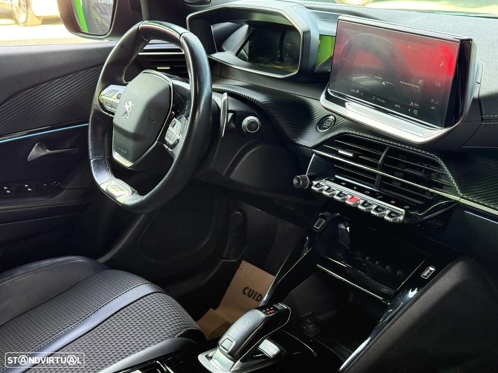 Peugeot 2008 1.5 BlueHDi GT Line EAT8 - 26