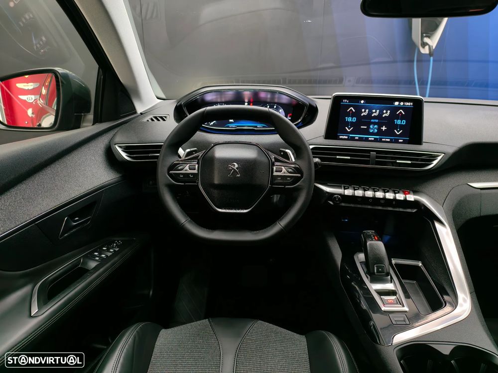 Peugeot 3008 1.6 BlueHDi Allure EAT6 J18 - 17