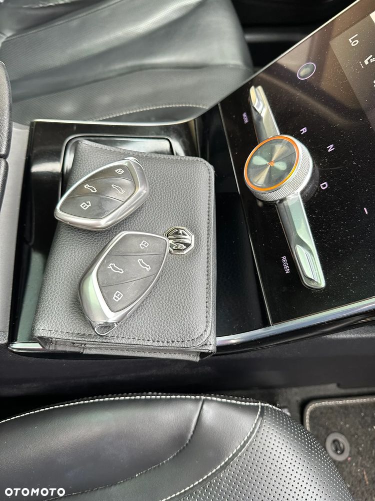 MG Marvel R Luxury - 15