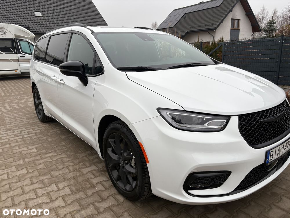 Chrysler Pacifica - 7