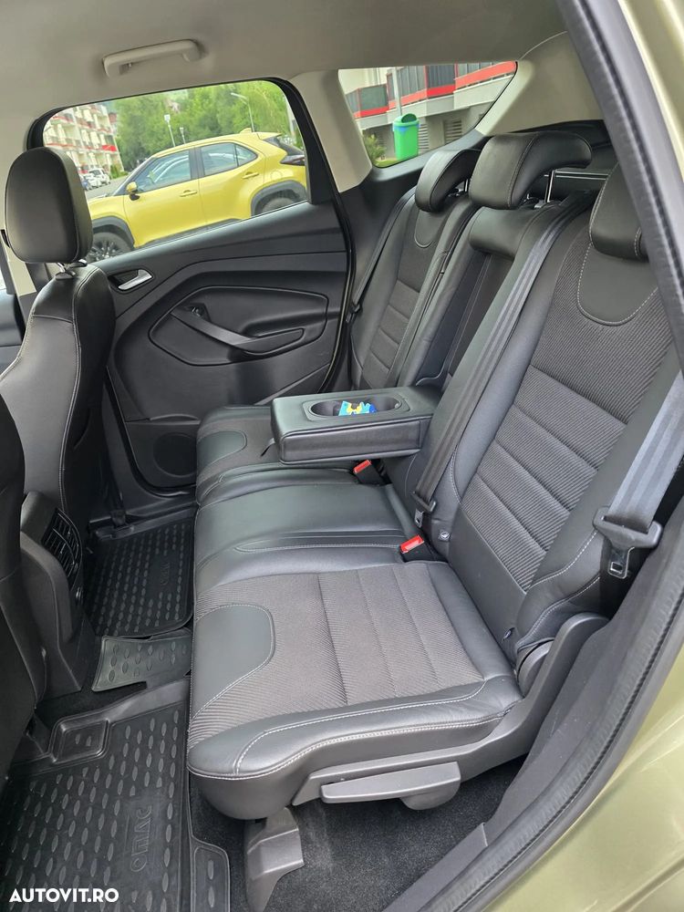 Ford Kuga 2.0 TDCi Powershift 4WD Titanium - 7