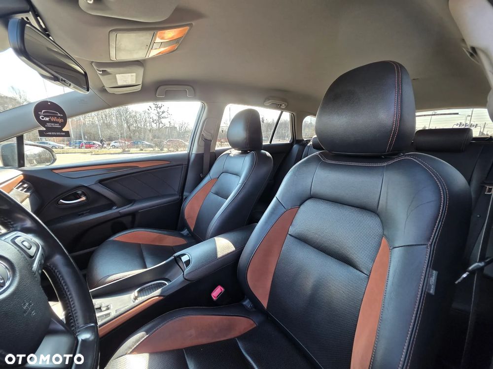 Toyota Avensis 1.8 Prestige MS - 11