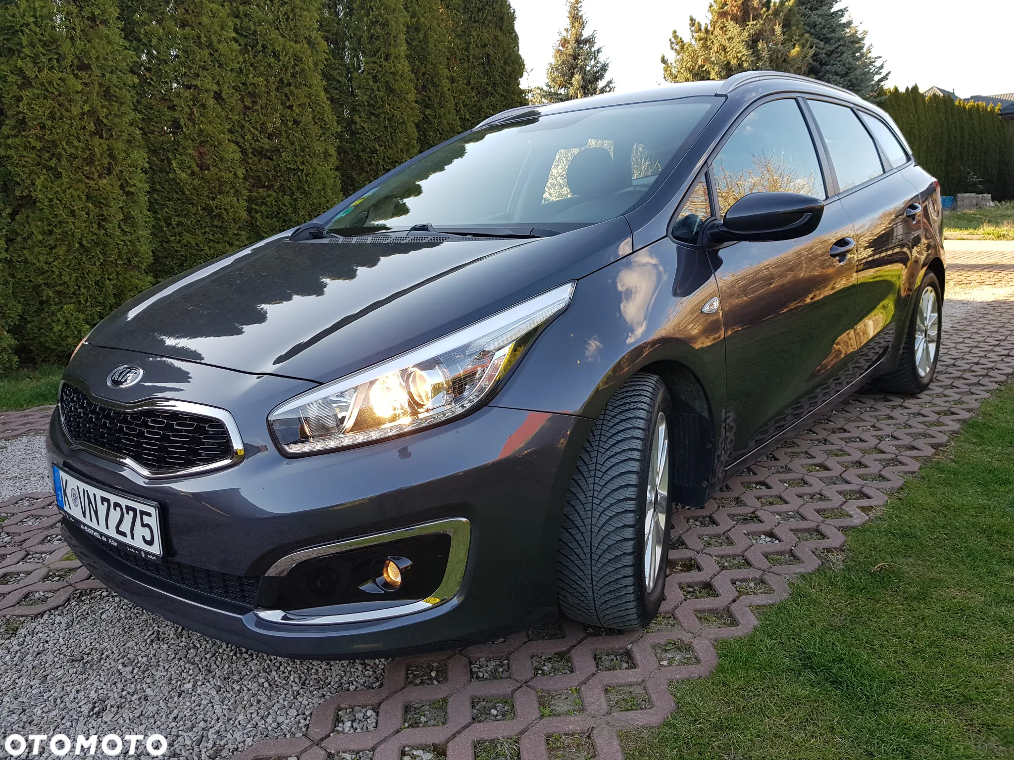 Kia Ceed 1.6 GDI Dream-Team Edition - 2