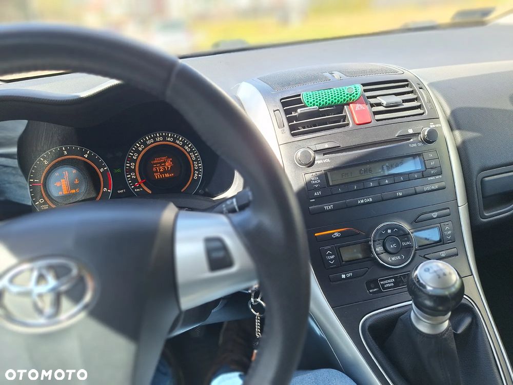 Toyota Auris 1.4 D-4D 2010 - 3