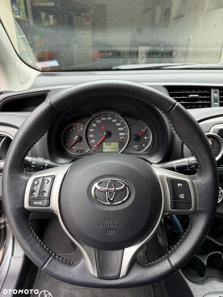 Toyota Yaris 1.33 Dynamic - 8