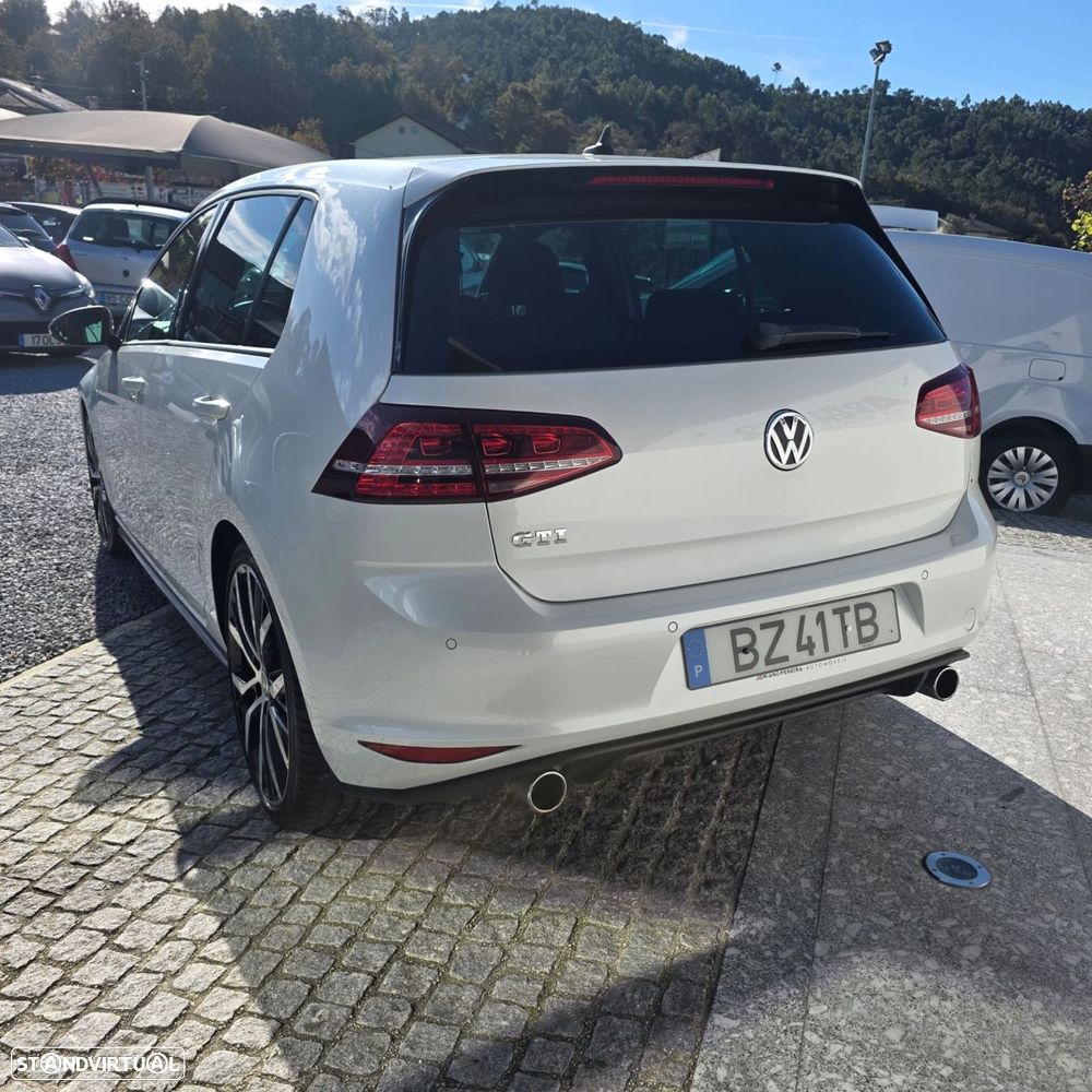 VW Golf 2.0 TSi GTi DSG - 16