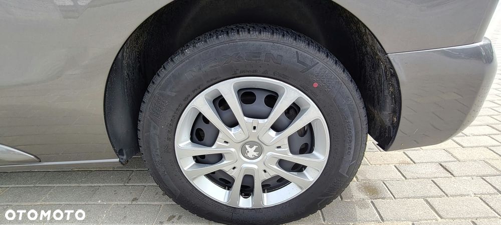 Peugeot Traveller 1.6 BlueHDi Standard Business - 14