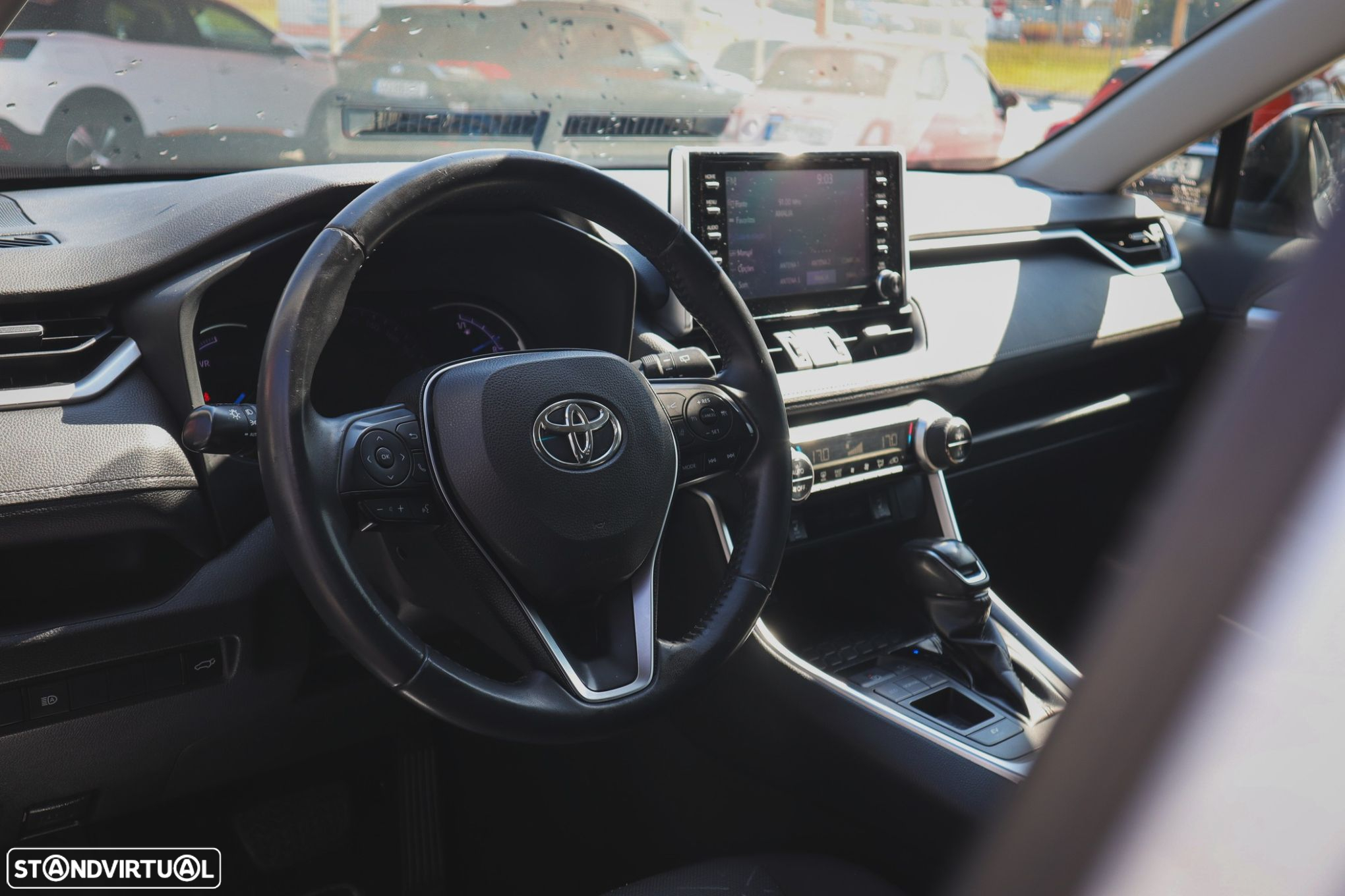 Toyota RAV4 - 8