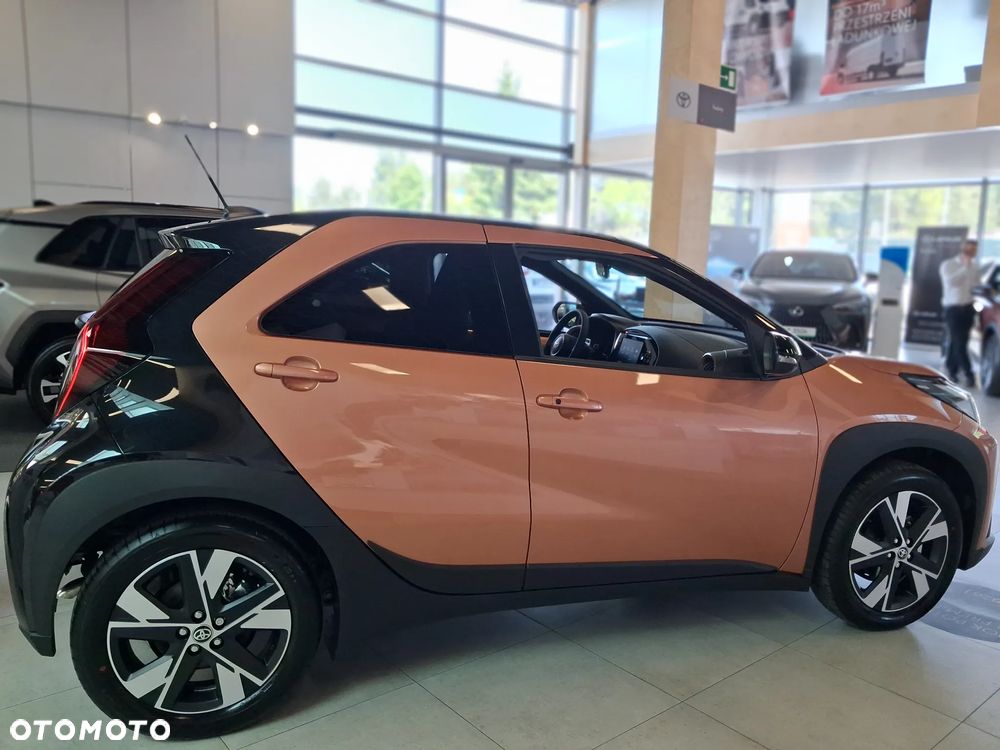 Toyota Aygo X Hybrid 1.5 Style e-CVT - 7