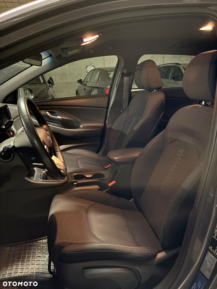 Hyundai i30 1.4 GO - 10