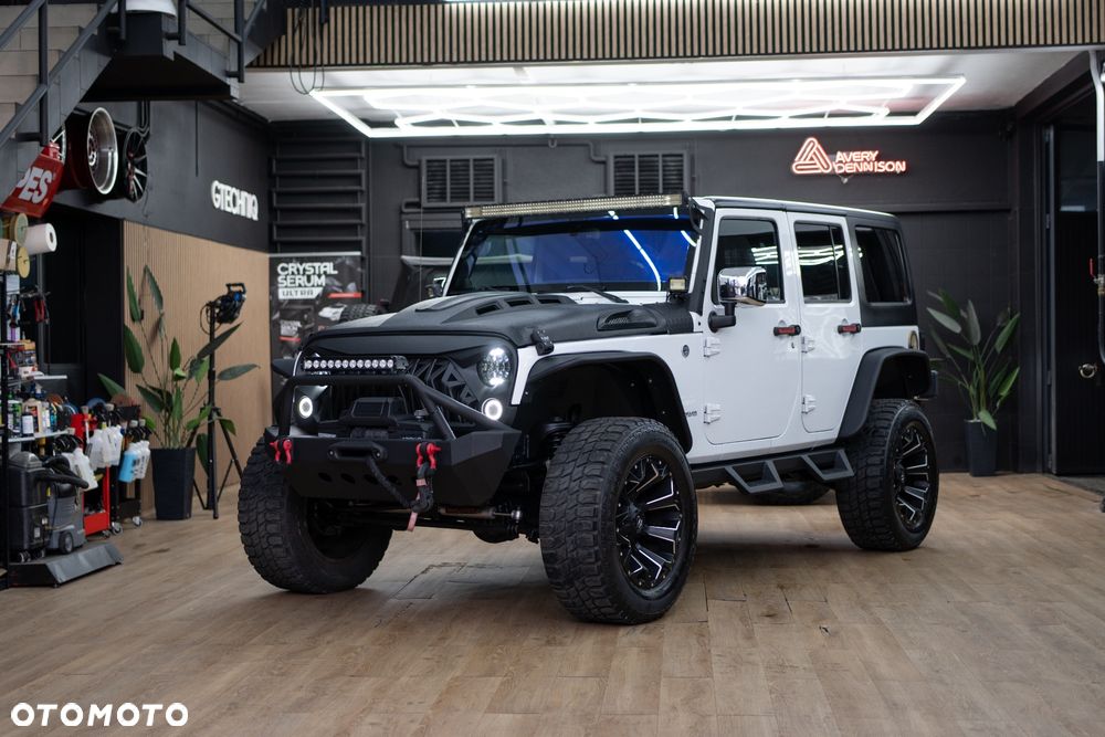 Jeep Wrangler 3.6 Unlim Sahara - 40